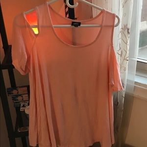 Bobeau Cold Shoulder L/S Shirt